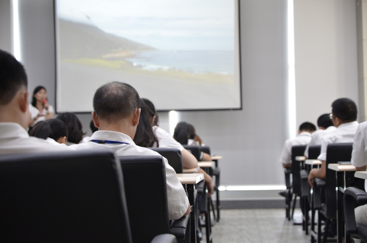 学生兼职平台，架起学生与兼职工作的桥梁